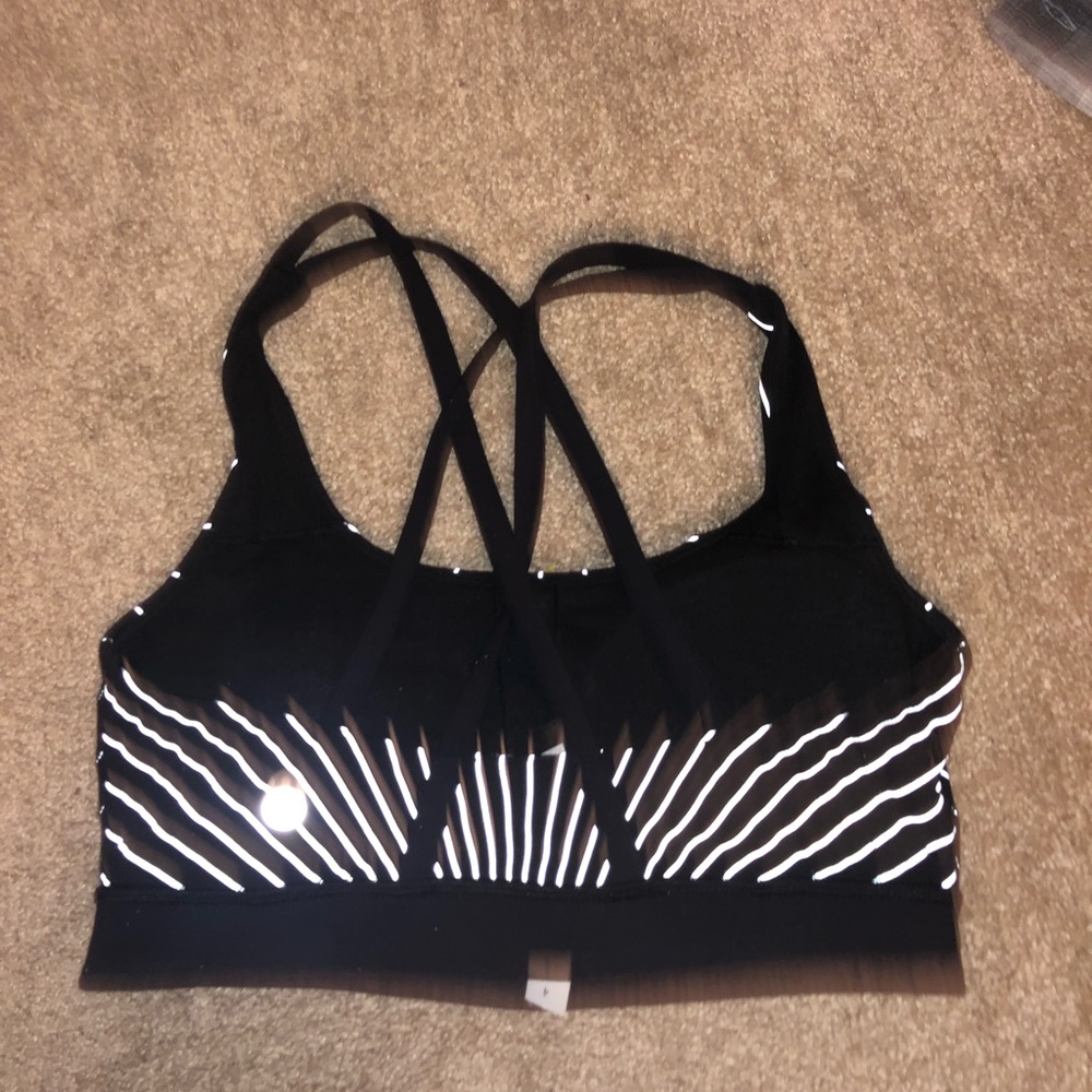 lululemon sports bra - Picture 4 of 5